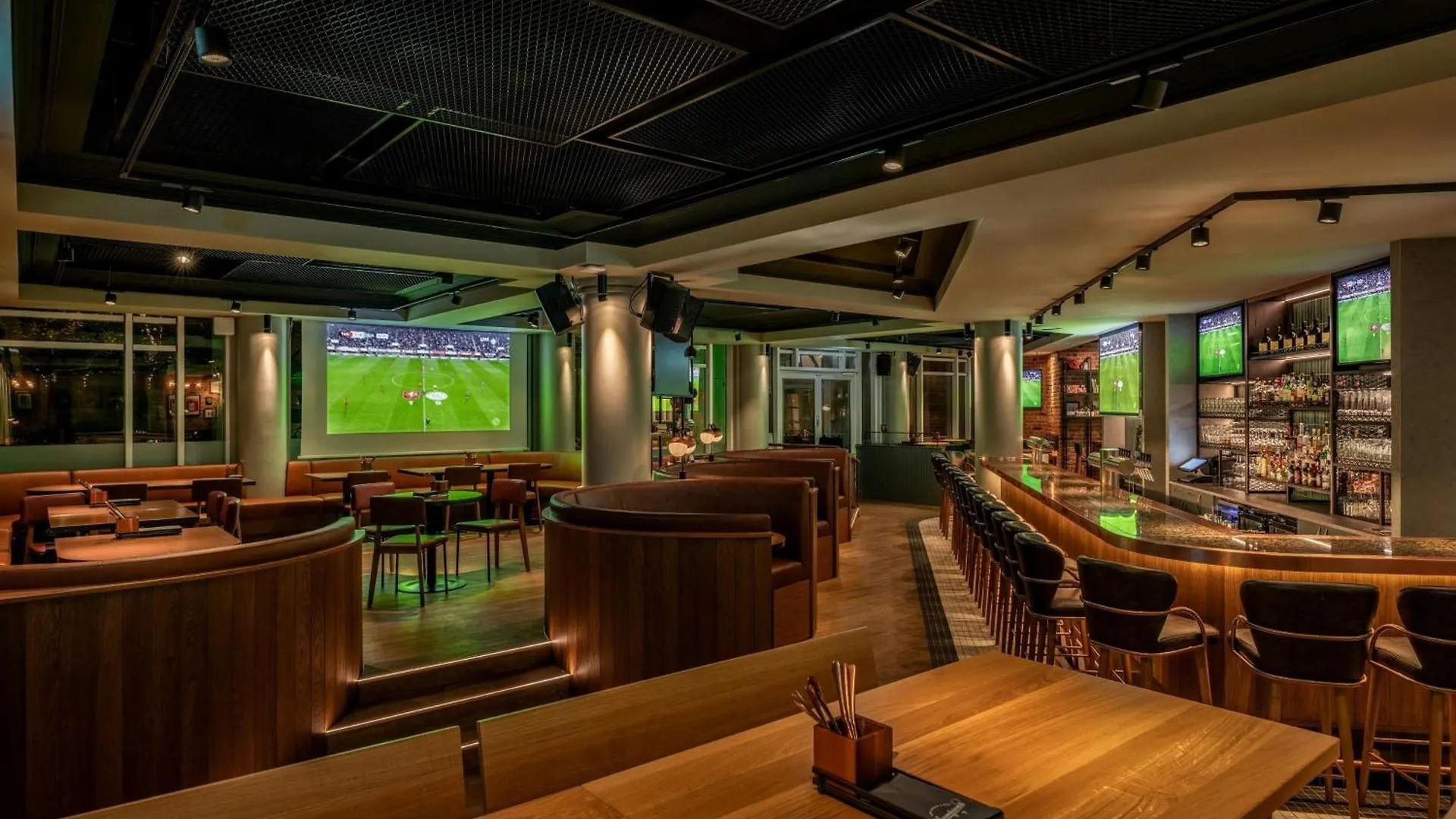 Munich Marriott Hotel 4*,